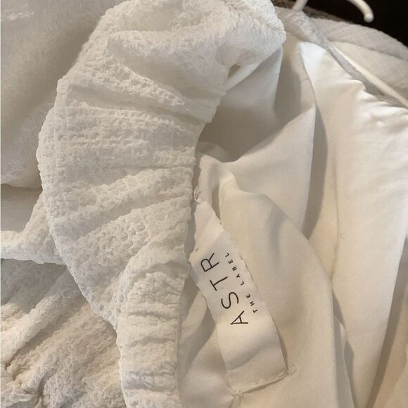 ASTR the label White snickered maxi dress  Size‎ Medium - Picture 13 of 14